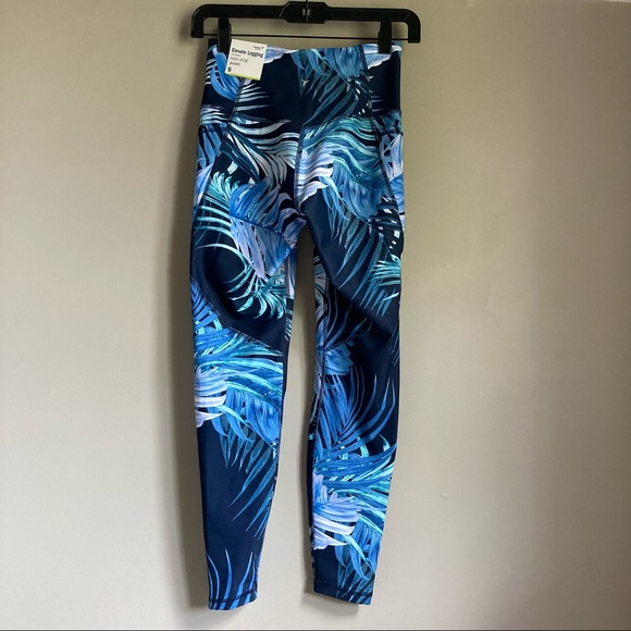 Old Navy Women’s Size S Elevate Leggings - Picture 2 of 9